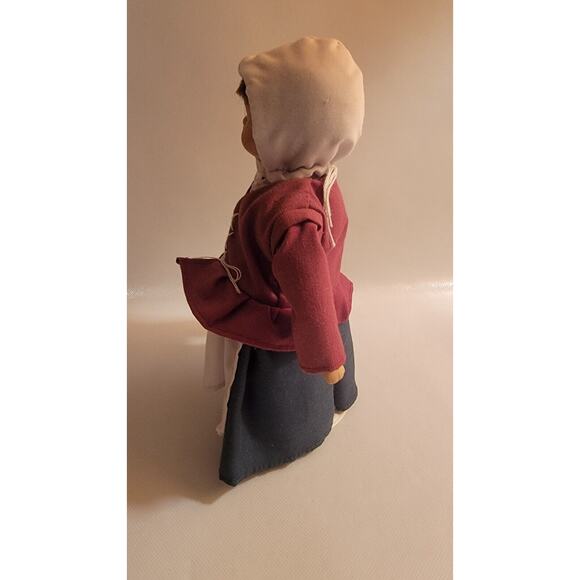 Springfield Gifts Plimoth Plantation Doll - Picture 4 of 5